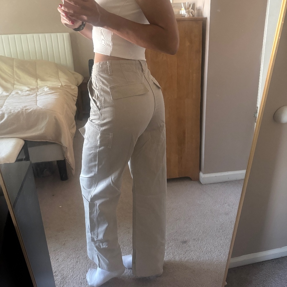 H&M Cargo Pants Mid Waisted
